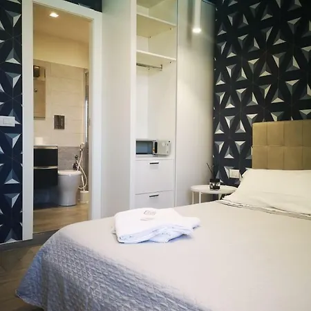 2B Fifteen Floor Suite Napoli-2
